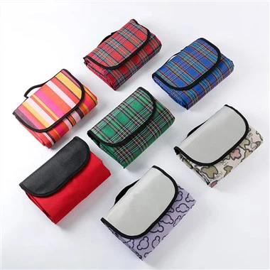 Одеяло за пикник за туризъм на открито